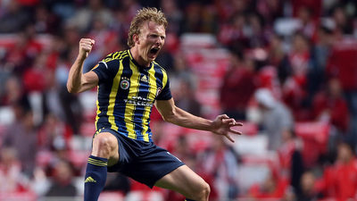 Dirk Kuyt bombası!