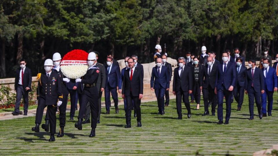 İlk tören Anıtkabir'de