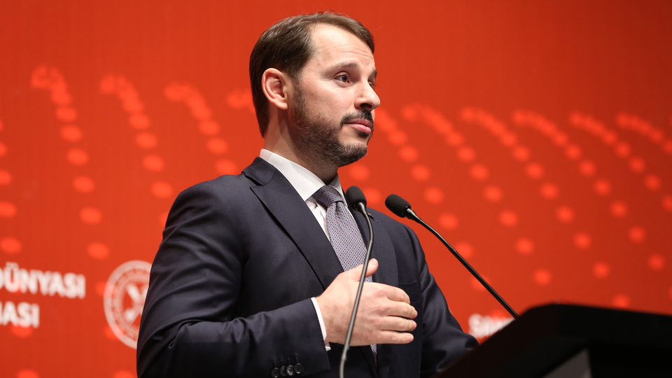 Eğitime katılana her ay 6 GB internet hediye