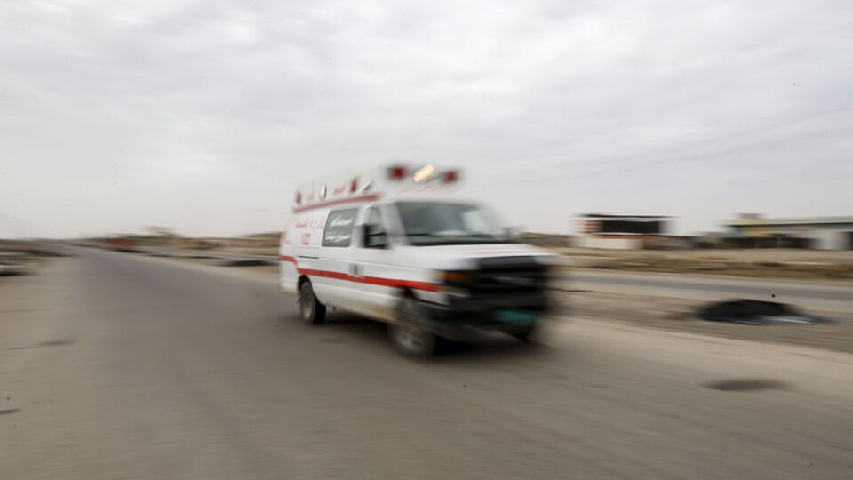 Askeri araç devrildi