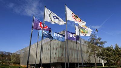 Kulüpleri iflas eden futbolculara destek