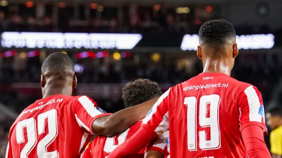 PSV'li futbolcular indirimi kabul etti