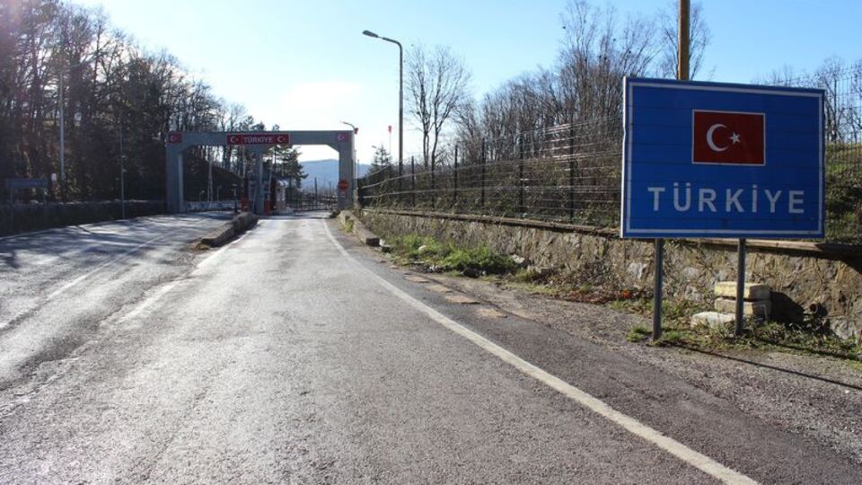 Sınır Kapısı açıldı