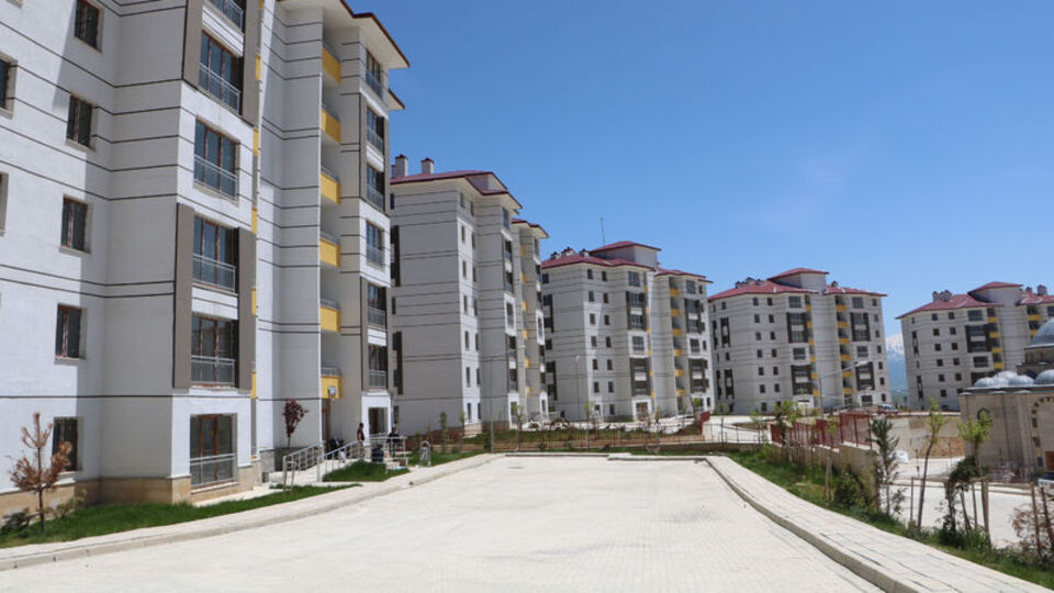 Terör mağduru aileler yeni yuvasında