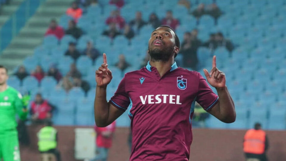 Sturridge dönüyor!