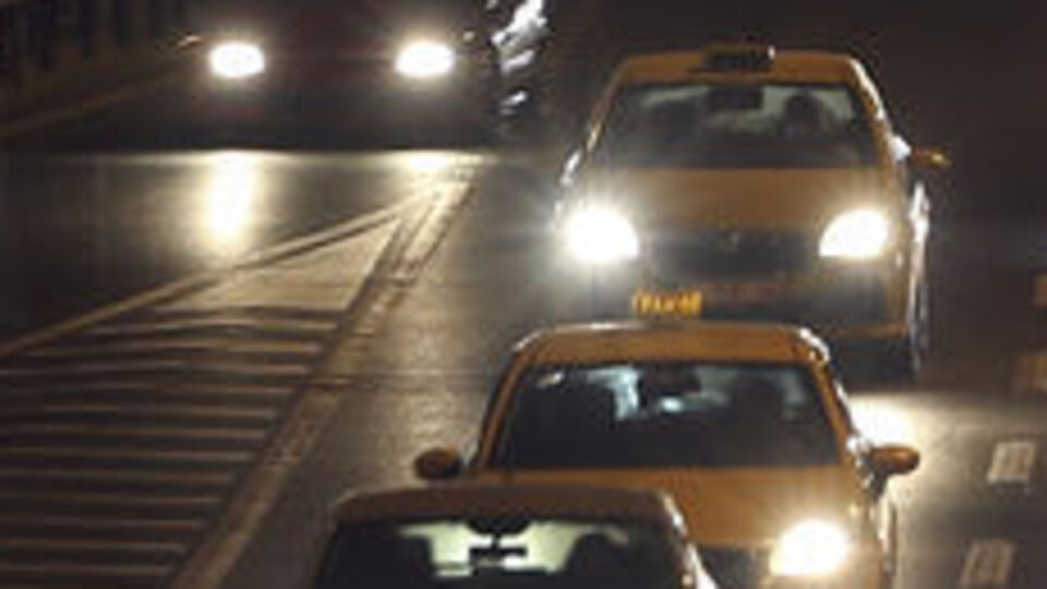 Sokağa çıkma kısıtlaması bitti, trafik yoğunluğu arttı