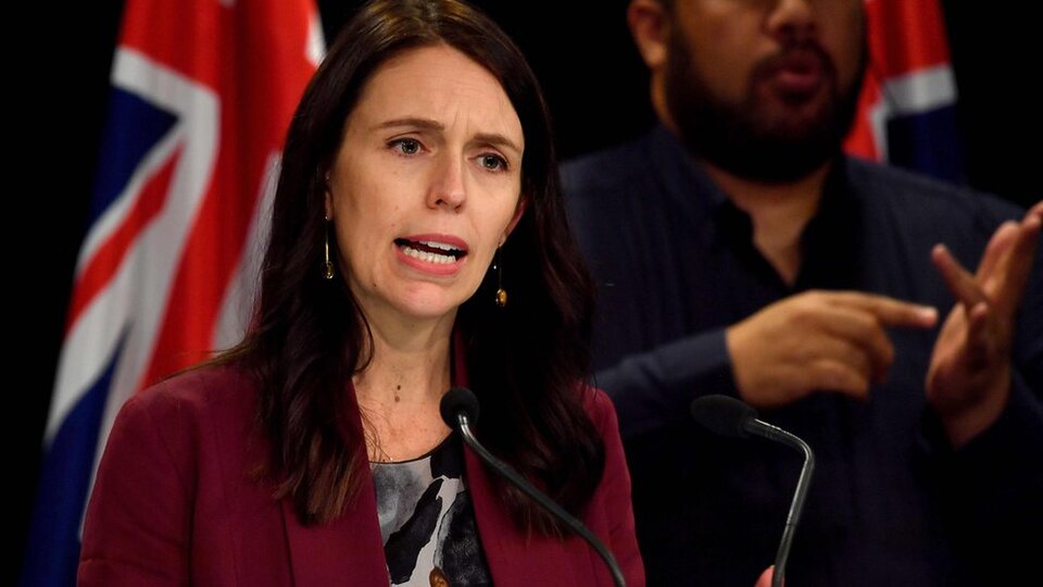 Yeni Zelanda Başbakanı Ardern'den işverenlere: Haftada 4 gün mesaiye geçmeyi değerlendirin