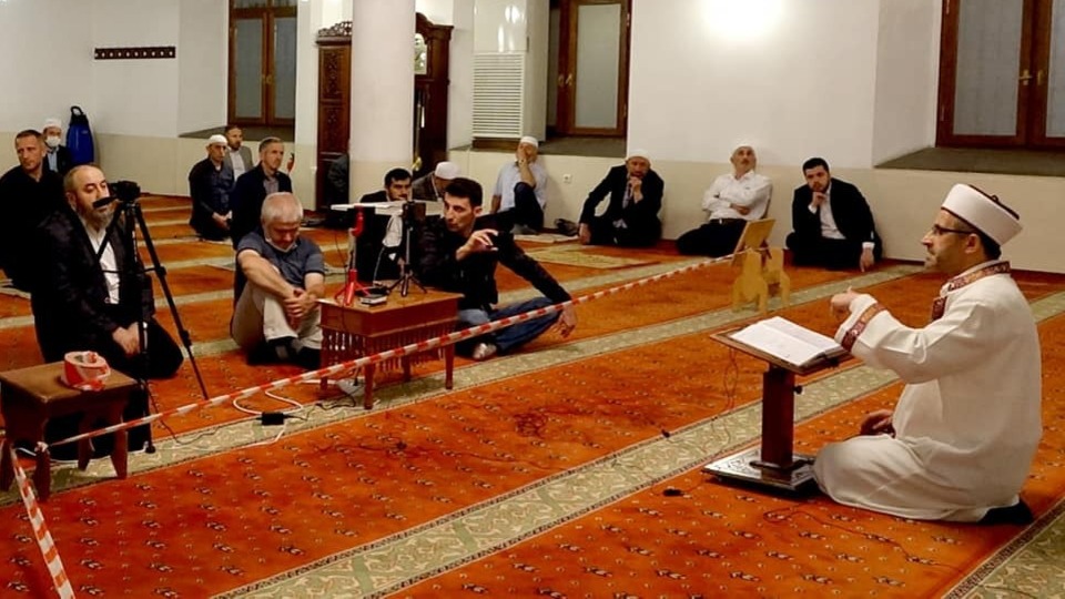 Camideki izinsiz programa soruşturma!