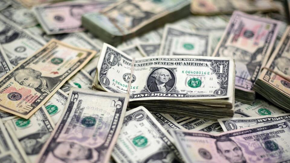 Dolar 6.80'in altında