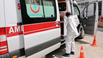 Balkondan düşen çocuk hayatını kaybetti