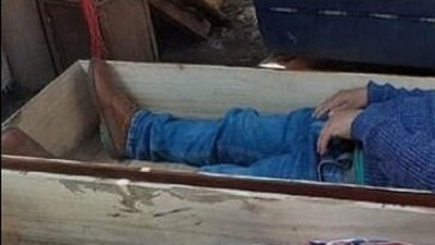 Karantinayı ihlal eden belediye başkanından ölü taklidi