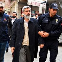 Alparslan Kuytul kimdir?