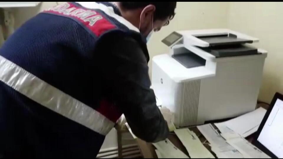 Çek mafyasına jandarma darbesi!