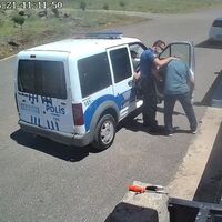 Polis ile öğretmenin maske tartışması!