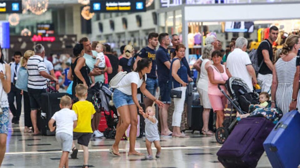 Yabancı ziyaretçi sayısı yüzde 99 azaldı