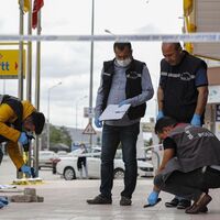 Bu kaçıncı kadın! Sokak ortasında!