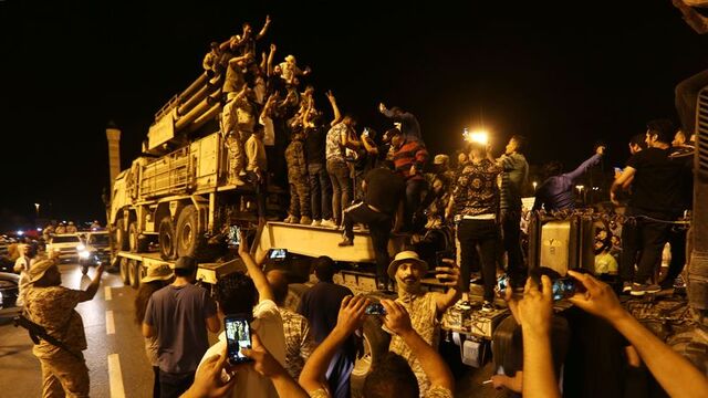 Libya Ordusu ilerliyor, Hafter milisleri çekiliyor!