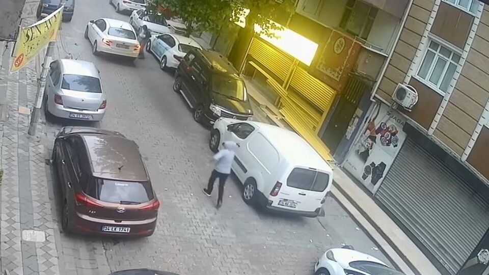 2 dakikada 100 bin liralık soygun!