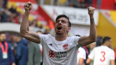 Mert Hakan'dan transfer açıklaması!