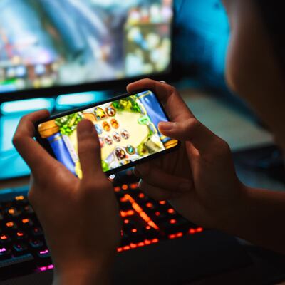 Eve kapandık, oyuna daldık!