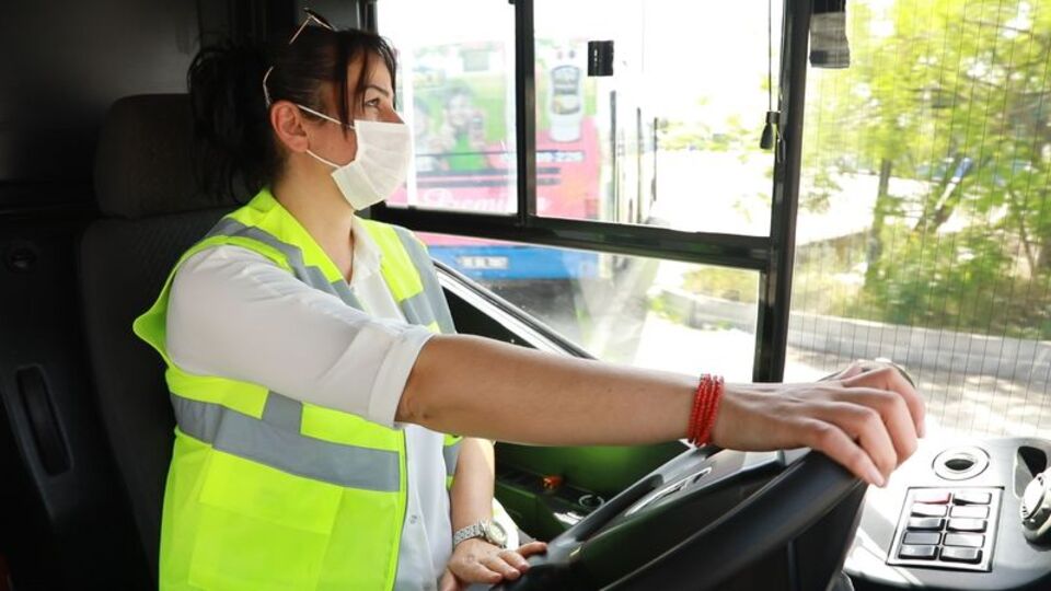 Gün sayıyorlar! Toplu taşımaya kadın eli