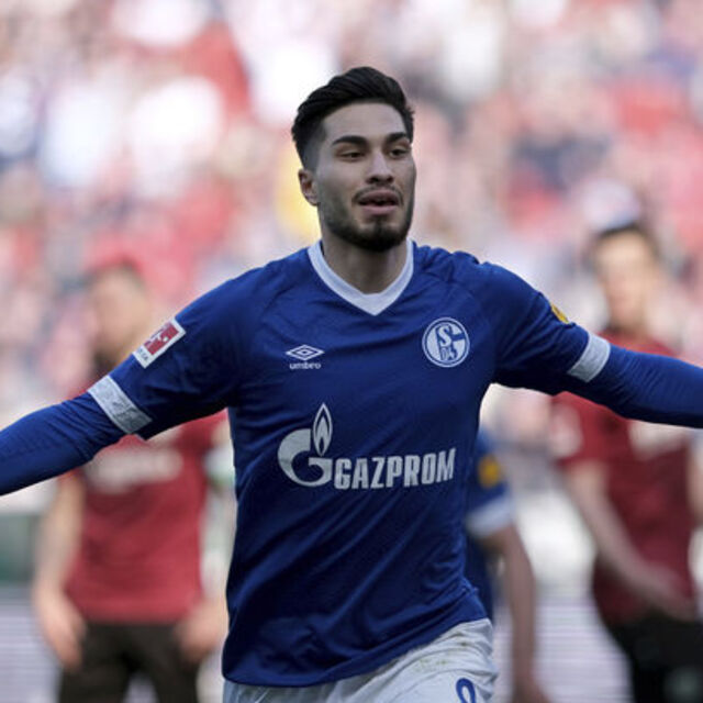 Schalke 04'te Suat sezonu kapattı