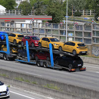 Fransa'dan otomotive 8 milyar euro destek