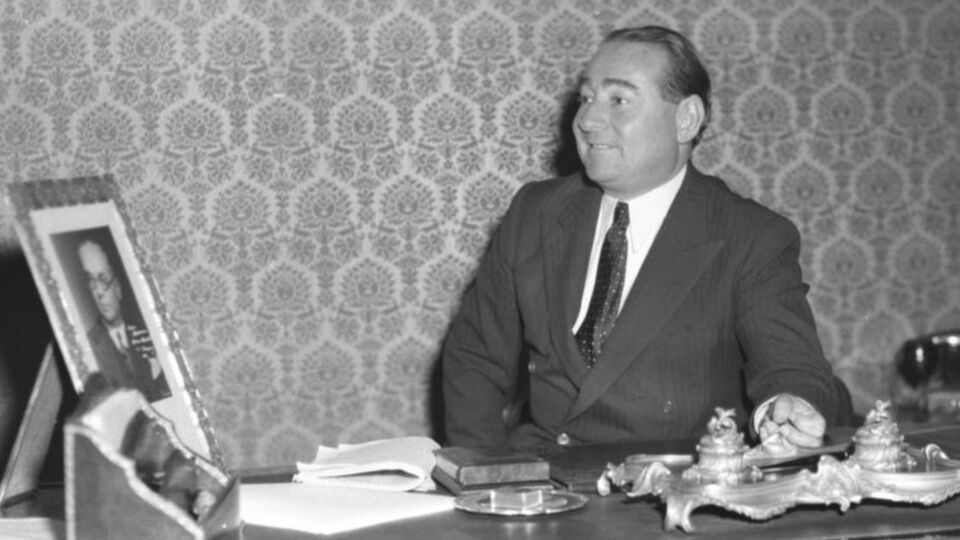 Adnan Menderes kimdir?