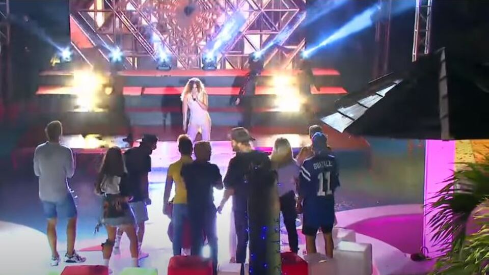 Jennifer Lopez'in kopyası Cemal Can'ı coşturdu