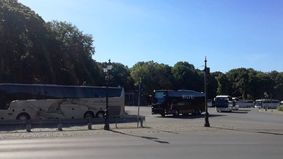 Berlin'de turizmciler sokaklara indi