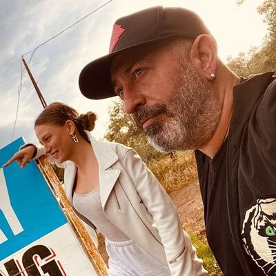 Cem Yılmaz'dan sürpriz fotoğraf