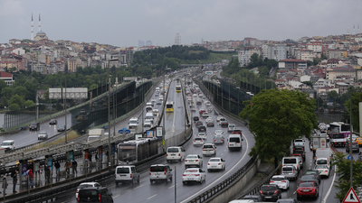 İstanbul'da trafik durma noktasına geldi!