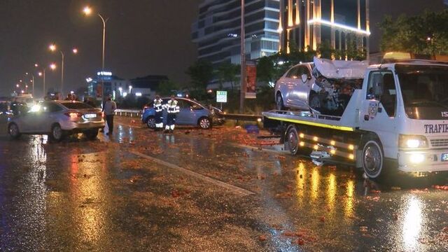 Maltepe'de zincirleme kaza: 6 yaralı