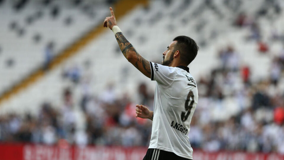 Beşiktaş aşkı bitmemiş!