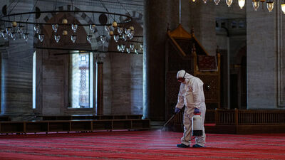 Üç büyük kentte 'cuma' nerelerde kılınacak?