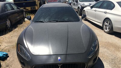 Interpol'ün aradığı lüks araç, o kentte bulundu!