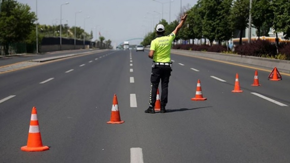 Cumhurbaşkanı Erdoğan: 1 Haziran itibarıyla seyahat kısıtlaması kalkıyor