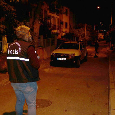 Evinin önünde infaz! 14 kez bıçaklandı