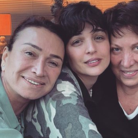 "Uzun zaman sonra buluşan kız kardeşler"