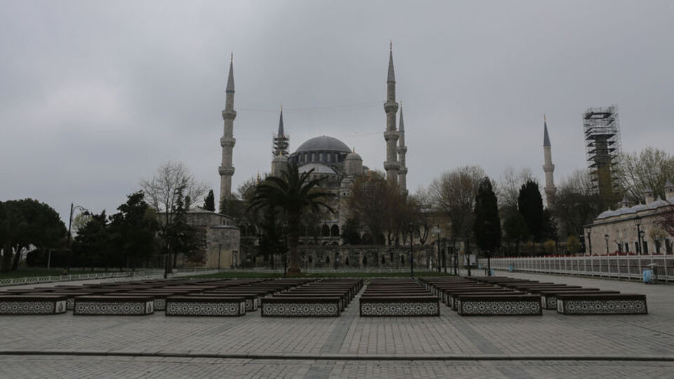 Üç büyük kentte cuma namazı nerelerde kılınacak?