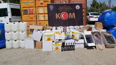 Gaziantep'te 1,5 ton sahte alkol ele geçirildi!