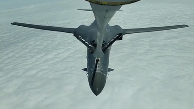 Türk tanker uçaklarından ABD savaş uçaklarına yakıt ikmali