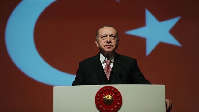Ayasofya'da Fetih suresi okundu