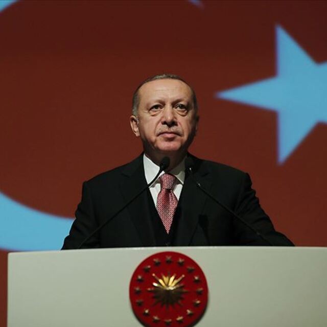 Ayasofya'da Fetih suresi okundu