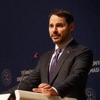 Bakan Albayrak: Yılı pozitif büyüme ile tamamlayacağız