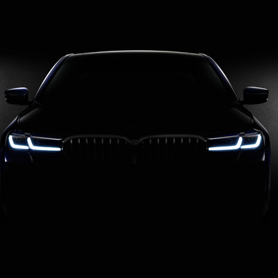 İki modele makyaj operasyonu!