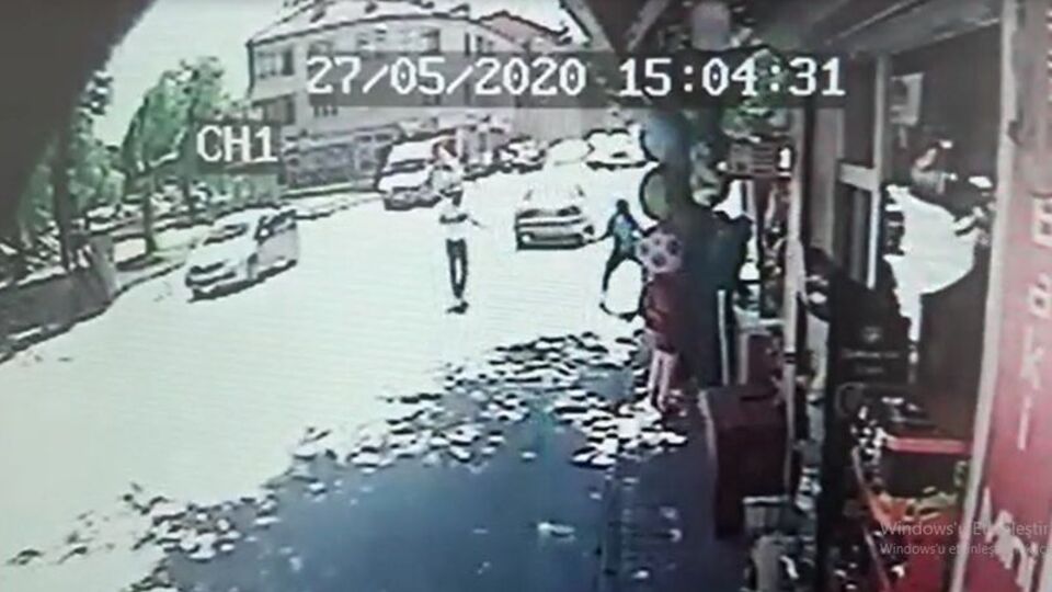 Boşanma aşamasındaydı! Vuruldu ama ayağa kalkıp kaçtı!