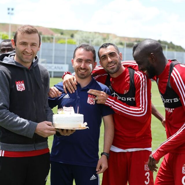Sivasspor'da kutlamalı idman