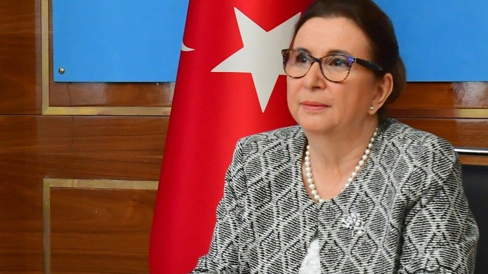 "Yarından itibaren esnaf ve sanatkar kaldığı yerden devam edecek"