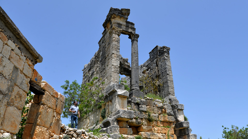 Roma zenginlerinin anıt mezarları zamana direniyor